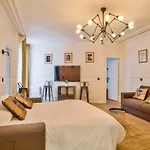 107 - Urban Luxury Opera Vinci